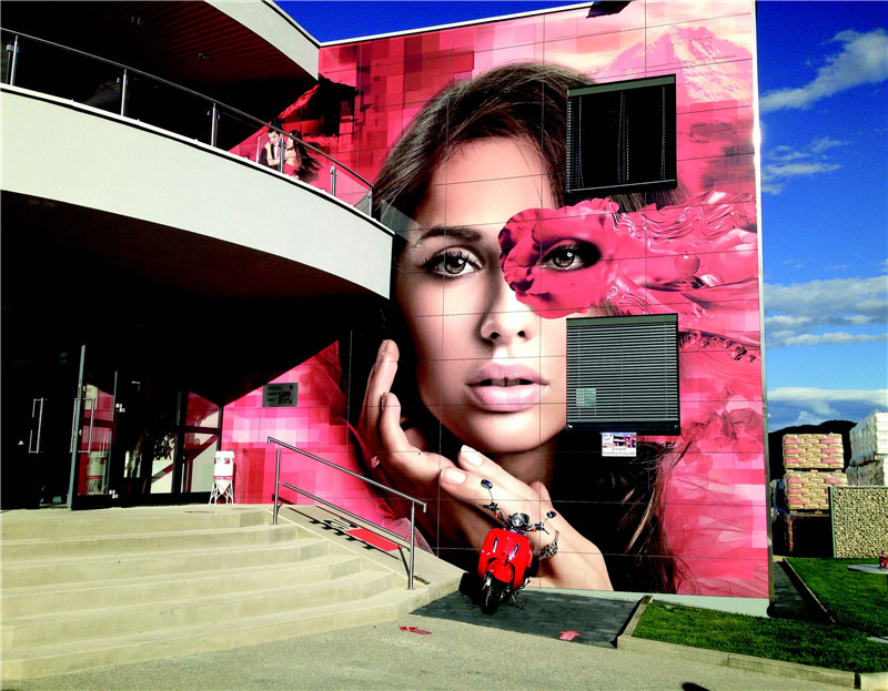 Outdoor advertisement